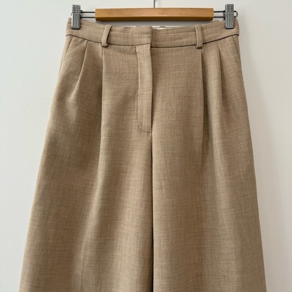 Aritzia Babaton Pleated Pant High-Waisted Wide-Leg Trouser Beige Sz 4 - Picture 5 of 15